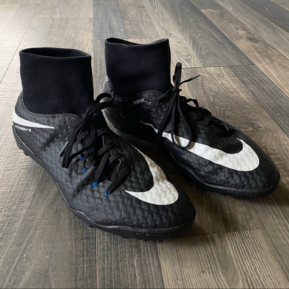 nike hypervenom size 12